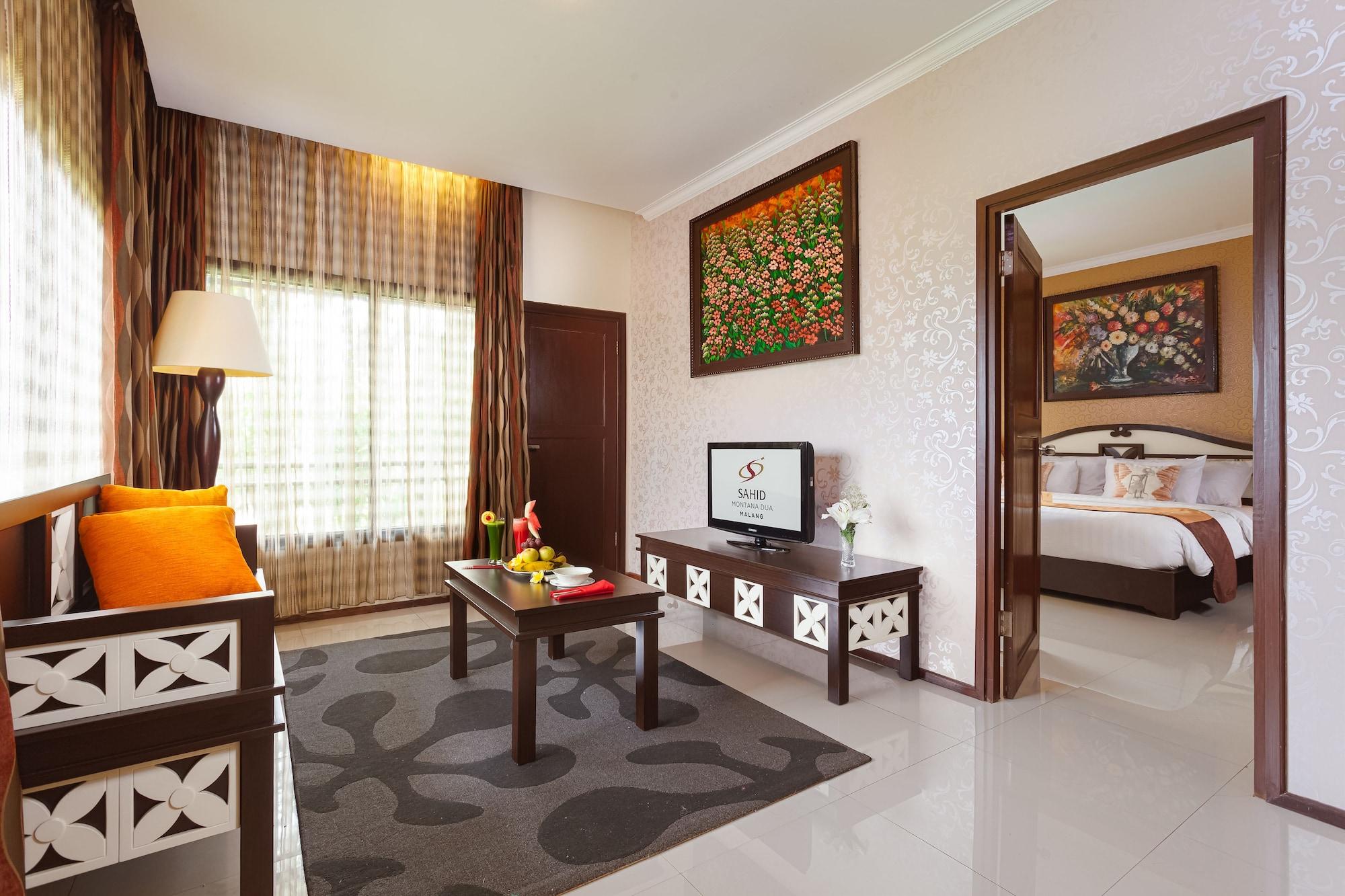 Hotel Montana Dua Маланг Екстериор снимка