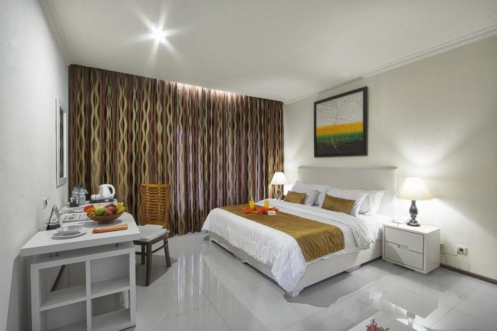Hotel Montana Dua Маланг Екстериор снимка