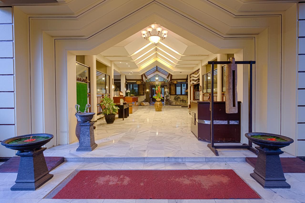 Hotel Montana Dua Маланг Екстериор снимка